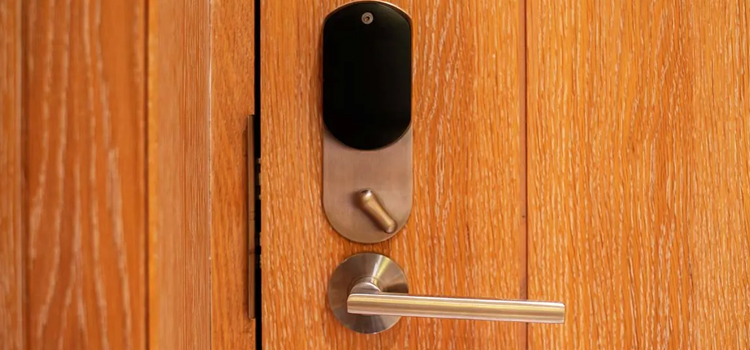 Automatic Locking Door Knob Fort Erie