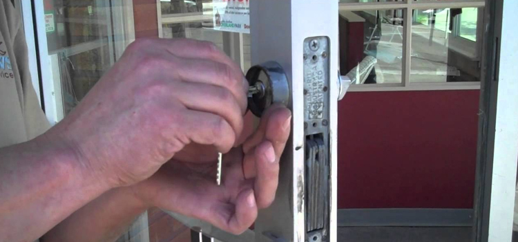 commercial door lock repair Fort Erie
